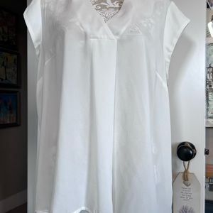 Off White blouse with capped sleeves